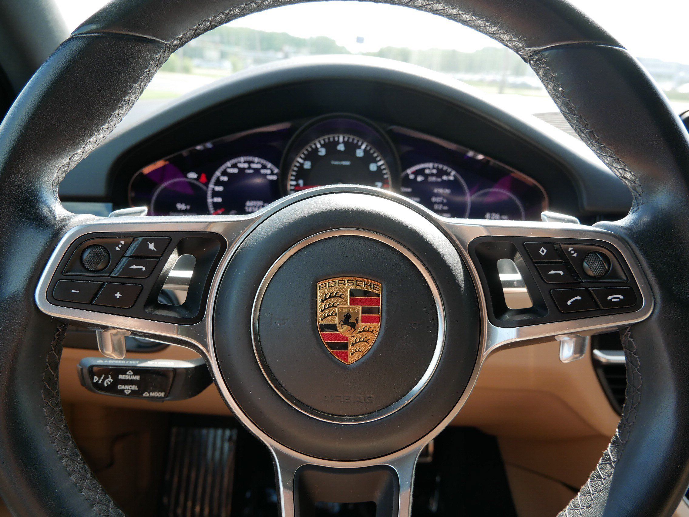 Used 2023 Porsche Cayenne S Platinum AWD/4WD image 25