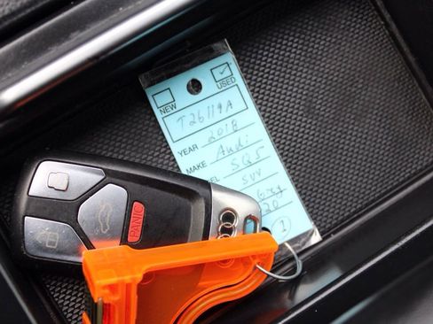 Used 2018 Audi SQ5 Premium Plus w/ S Sport Package image 34