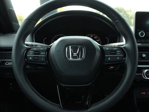 Used 2023 Honda Civic Sport image 29