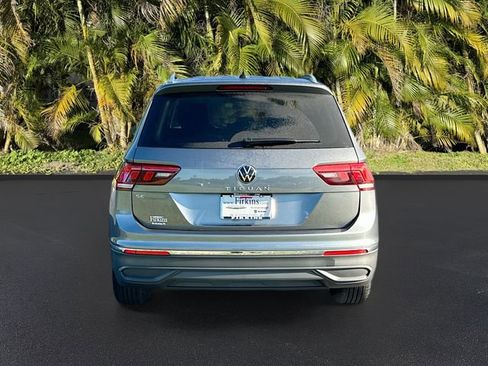 Used 2024 Volkswagen Tiguan SE image 6