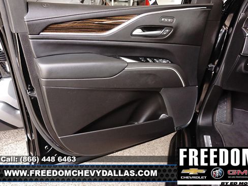 Certified 2023 Cadillac Escalade ESV Premium Luxury image 37