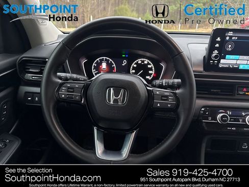 Certified 2025 Honda Pilot Touring image 5