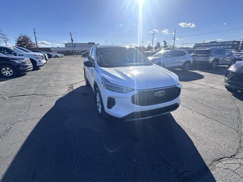 Used 2023 Ford Escape Active image 7