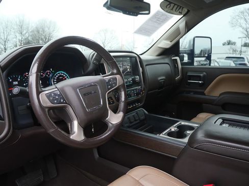 Used 2018 GMC Sierra 2500 Denali w/ Duramax Plus Package image 13