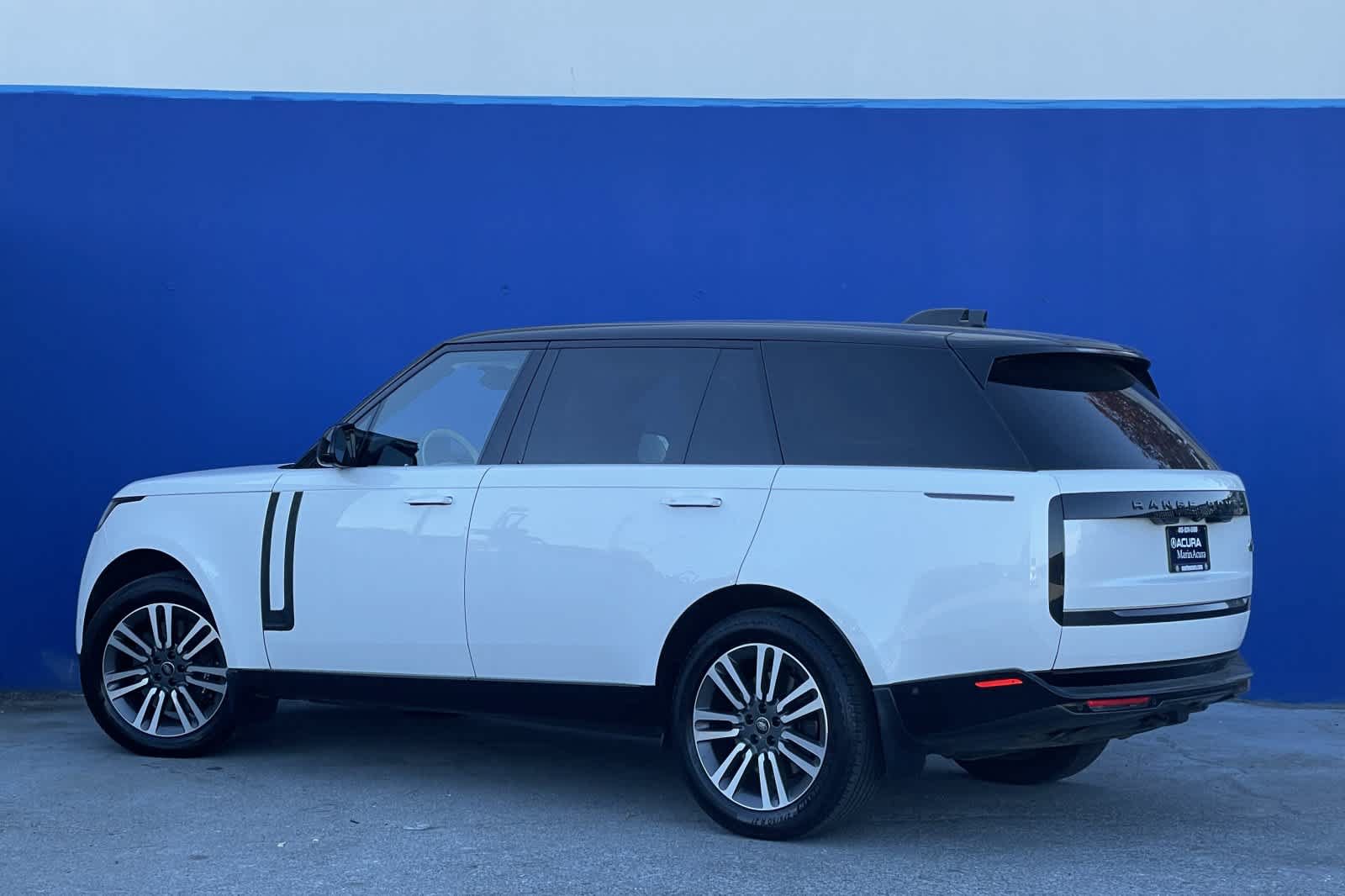 Used 2023 Land Rover Range Rover Long Wheelbase Autobiography AWD/4WD image 3