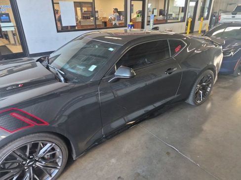 Used 2018 Chevrolet Camaro ZL1 RWD image 6