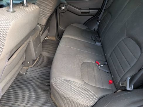 Used 2011 Nissan Xterra PRO-4X AWD/4WD image 9