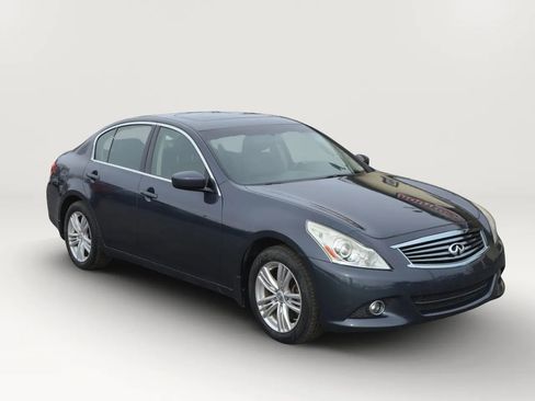 Used 2011 INFINITI G37 G37x Sedan 4D w/ Premium Pkg image 5