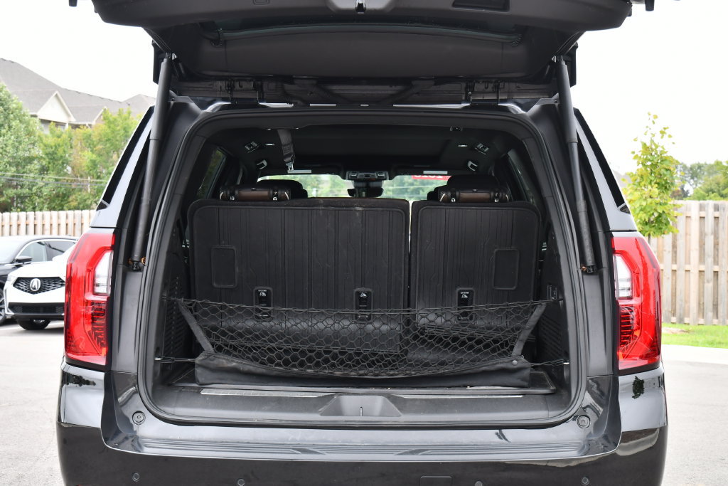 Used 2025 GMC Yukon Denali Ultimate w/ LPO, Floor Liner Package AWD/4WD image 37
