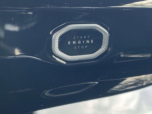 New 2026 Jeep Grand Cherokee Limited w/ Luxury Tech Group II image 23