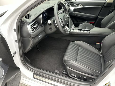 Certified 2026 Genesis G70 2.5T Prestige AWD/4WD image 11