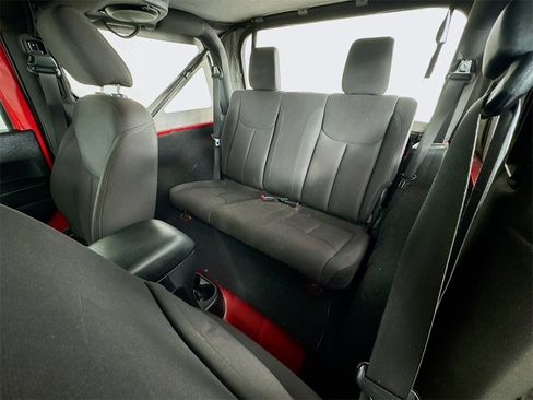 Used 2014 Jeep Wrangler Sport image 21