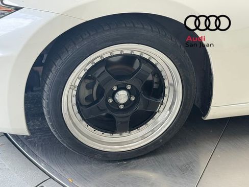 Used 2020 Nissan 370Z Coupe RWD image 9