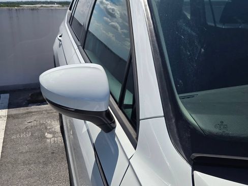 Used 2022 Volkswagen Tiguan S AWD/4WD image 9