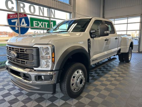 New 2026 Ford F450 XL w/ XL Driver Assist Package image 3