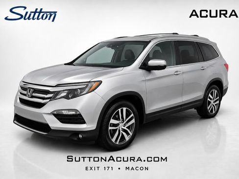 Used 2017 Honda Pilot Elite image 2