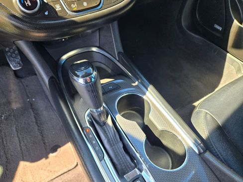 Used 2018 Chevrolet Malibu Hybrid Sedan 4D w/ Leather Package image 39