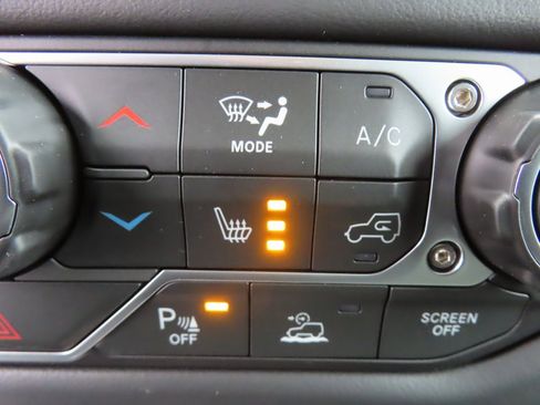 New 2026 Jeep Gladiator Mojave image 11