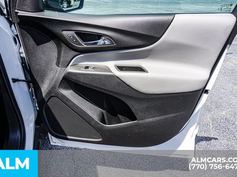 Used 2024 Chevrolet Equinox LT FWD image 47