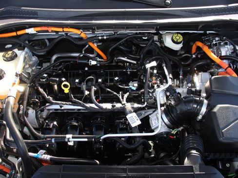 Certified 2022 Ford Escape SE w/ SE Sport Appearance Package FWD image 29