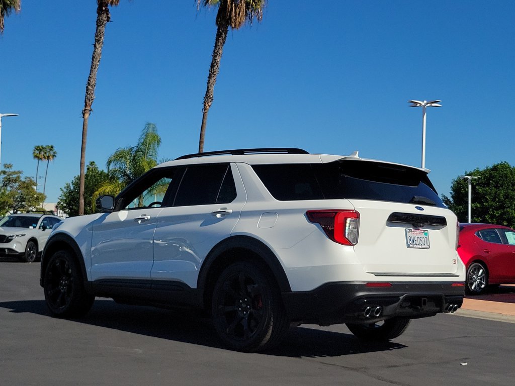 Used 2021 Ford Explorer ST w/ Equipment Group 401A AWD/4WD image 2