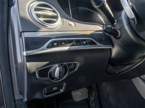 Used 2020 Mercedes-Benz S 560 Sedan image 33