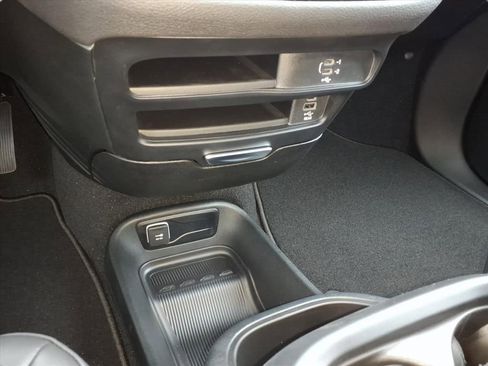 New 2026 Chrysler Pacifica Select image 26