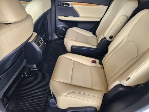 Certified 2022 Lexus RX 350L FWD w/ Premium Package image 29