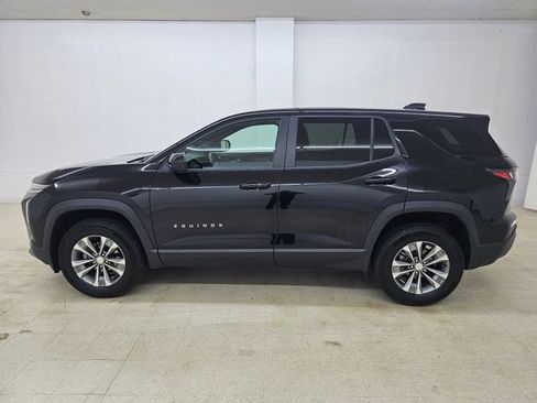 Used 2025 Chevrolet Equinox LT AWD/4WD image 18