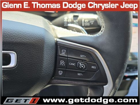 Certified 2023 Jeep Grand Cherokee Limited w/ Luxury Tech Group II image 18
