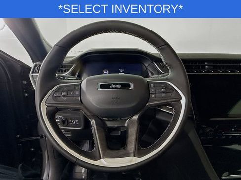 New 2025 Jeep Grand Cherokee L Limited w/ Black Appearance Package image 11