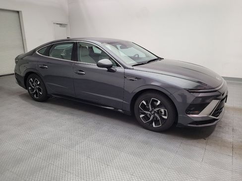 Used 2025 Hyundai Sonata SEL FWD image 11