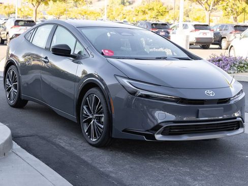 New 2027 Toyota Prius Limited w/ Limited Premium Package FWD image 3