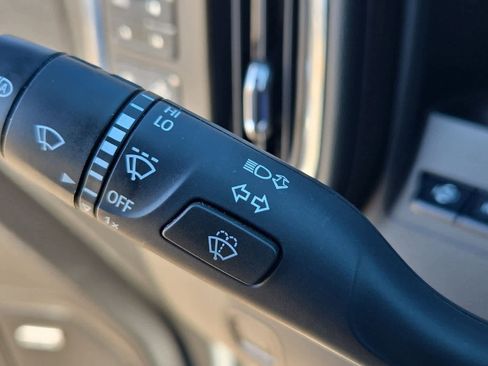 Used 2023 GMC Sierra 2500 AT4 w/ AT4 Premium Plus Package image 28