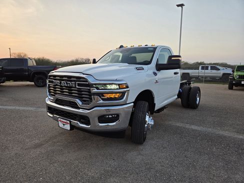 New 2026 RAM 3500 Tradesman w/ Chrome Appearance Group A image 3