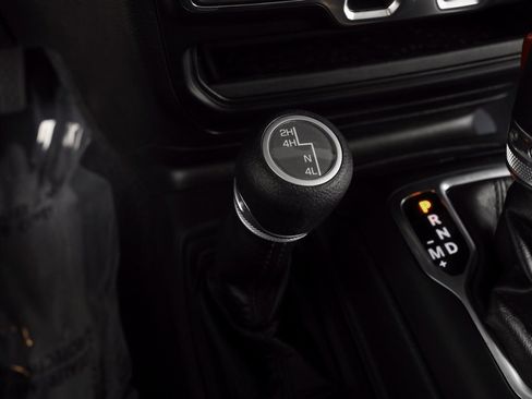 Certified 2021 Jeep Gladiator Sport image 28