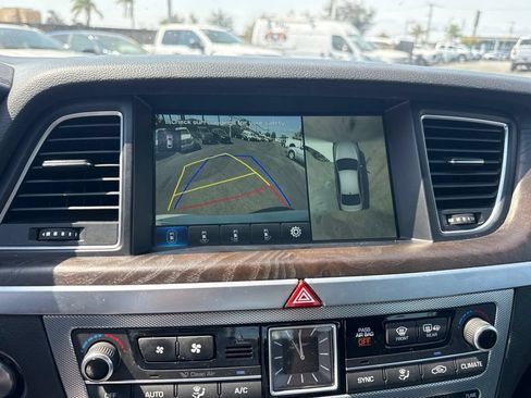 Used 2018 Genesis G80 3.8 w/ Option Group 03 RWD image 10