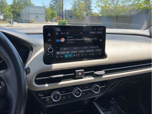 Used 2023 Honda HR-V EX-L image 9