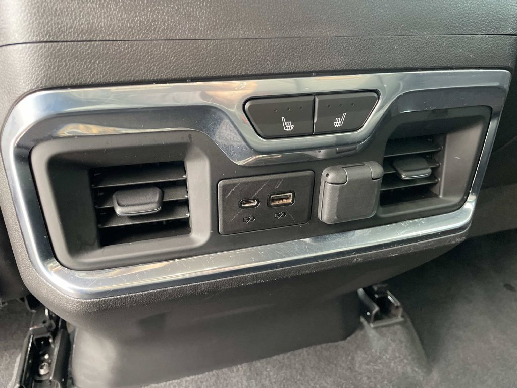 Used 2020 GMC Sierra 1500 AT4 w/ AT4 Premium Package AWD/4WD image 13