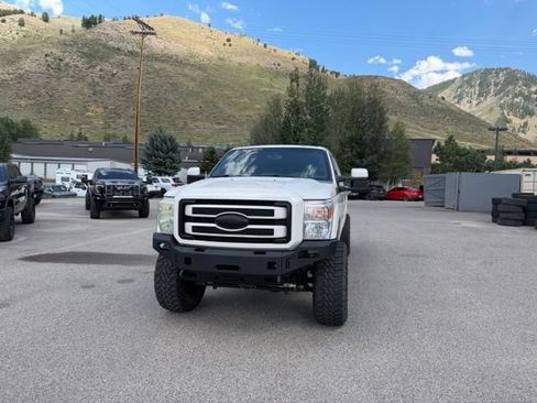 Used 2015 Ford F250 Platinum w/ FX4 Off-Road Package AWD/4WD image 4