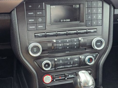 Used 2017 Ford Mustang EcoBoost image 27