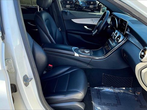 Used 2021 Mercedes-Benz C 300 Sedan image 8