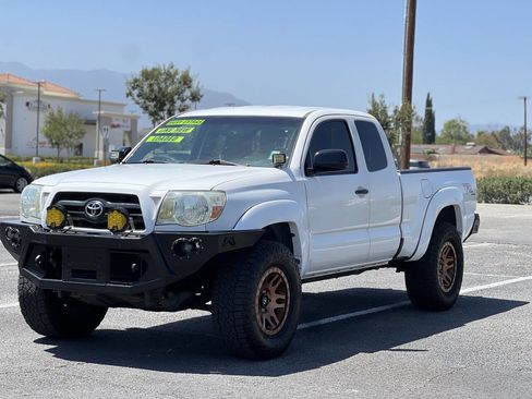 Used 2010 Toyota Tacoma PreRunner RWD image 16