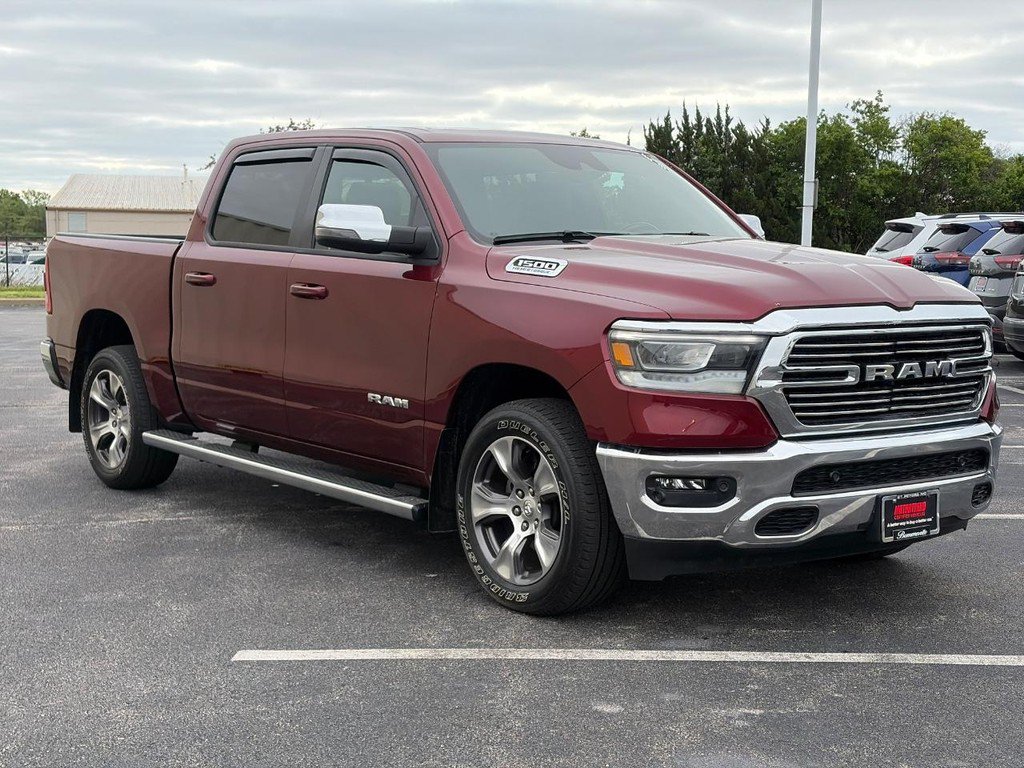 Used 2023 RAM 1500 Laramie AWD/4WD image 3