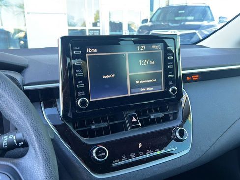 Used 2020 Toyota Corolla LE image 4