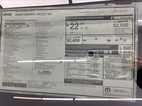 New 2025 Jeep Grand Cherokee Laredo X w/ Luxury Tech Group I image 21