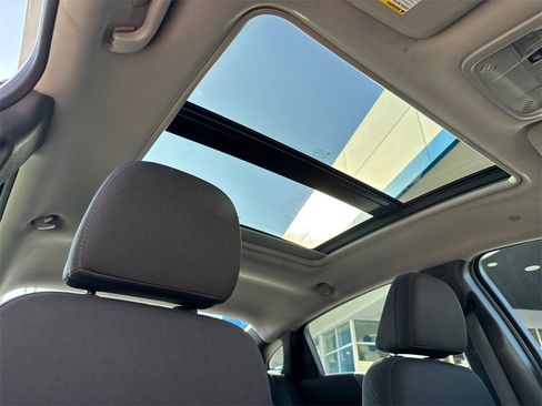 Used 2024 Chevrolet Malibu LT image 14