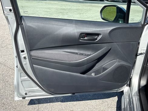 Used 2026 Toyota Corolla LE image 25