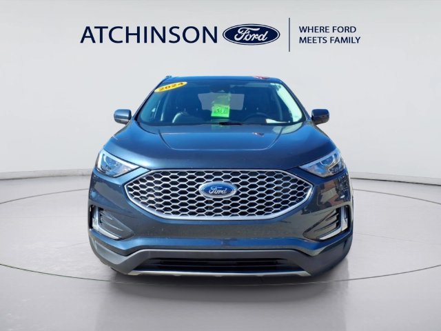 Certified 2024 Ford Edge SEL w/ Convenience Package AWD/4WD image 2
