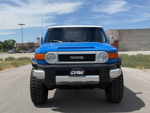 Used 2008 Toyota FJ Cruiser 4WD image 5